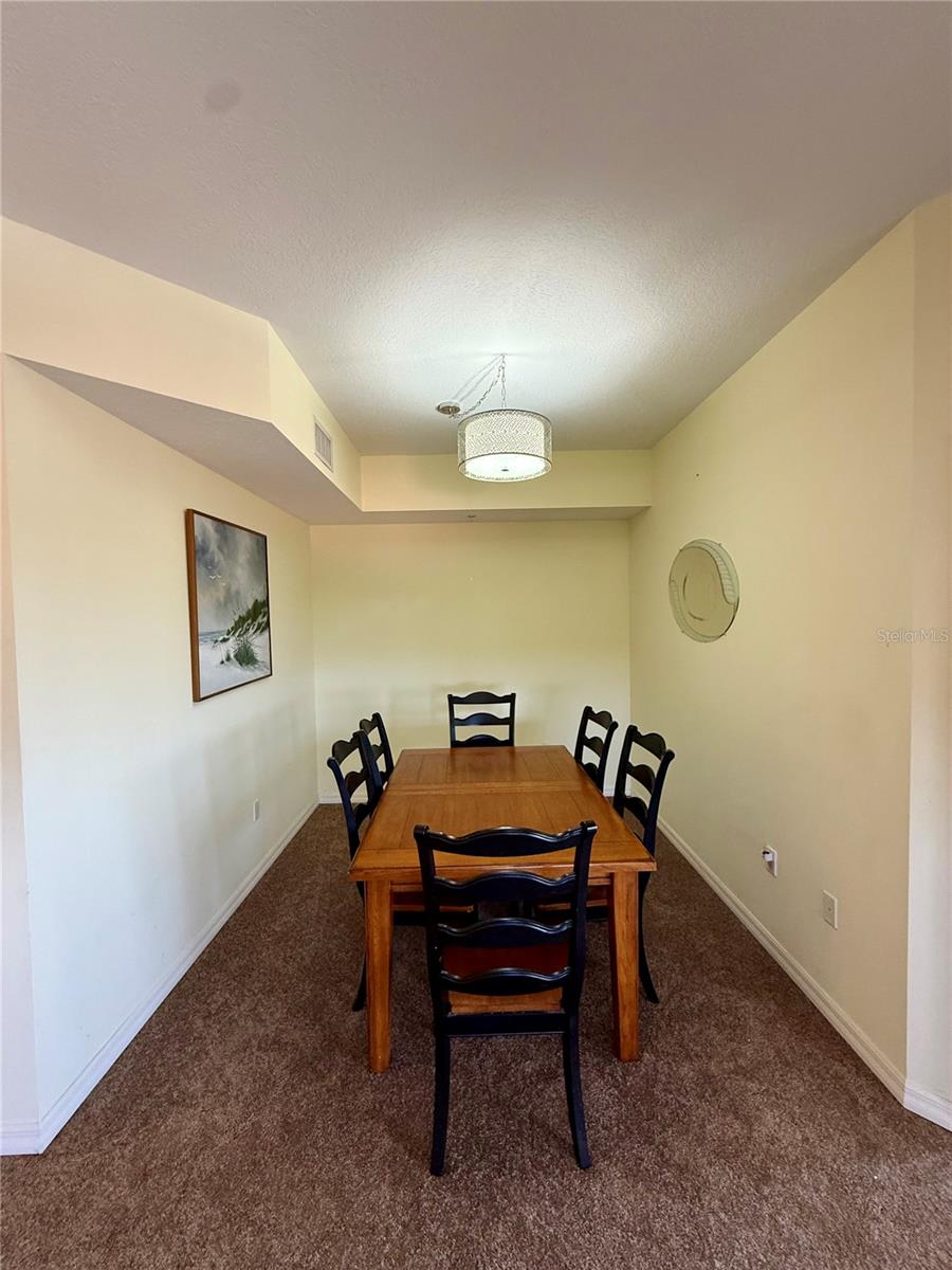 Image 24 of 31 For 3730 Cadbury Circle 528