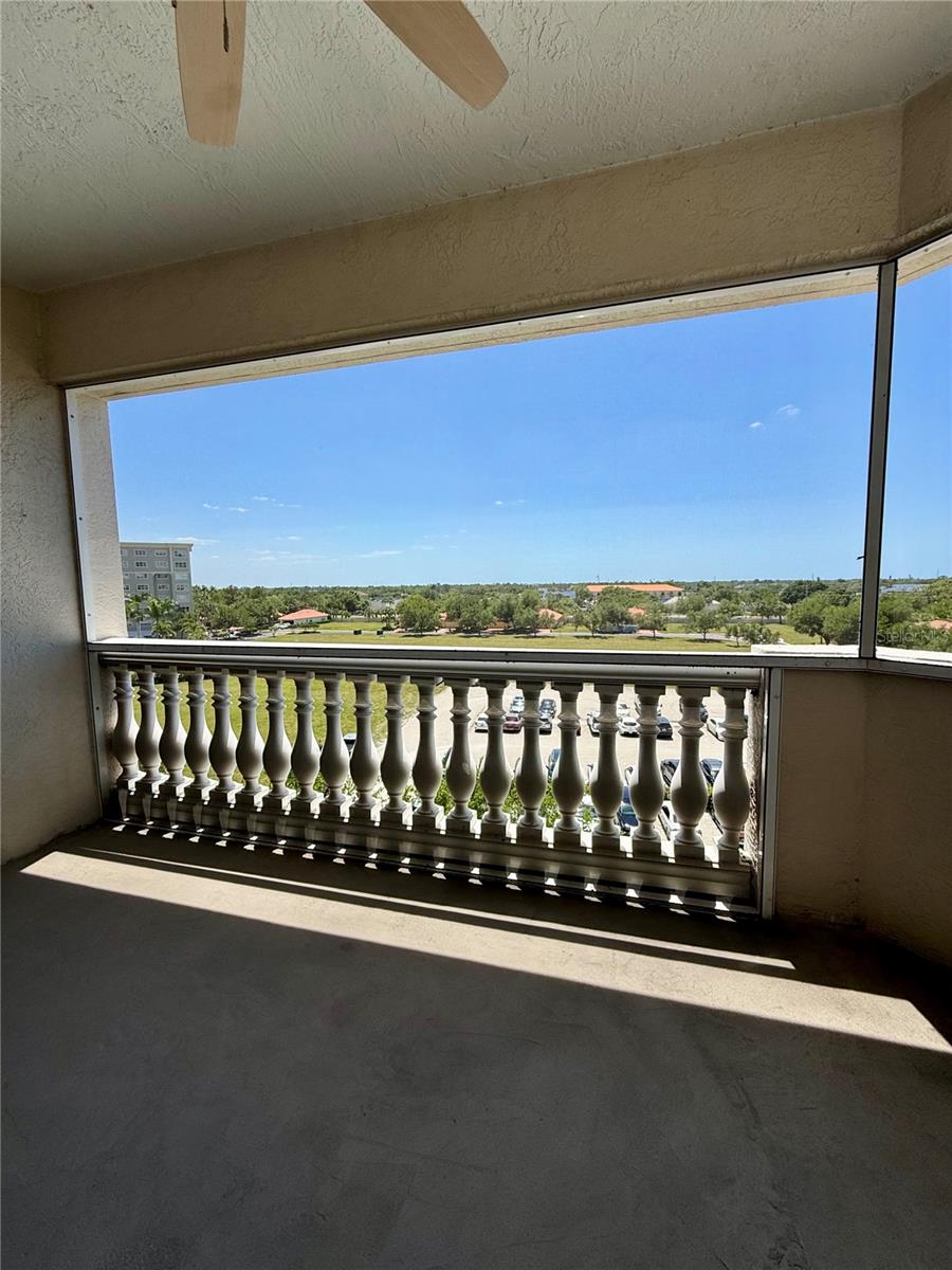 Image 29 of 31 For 3730 Cadbury Circle 528