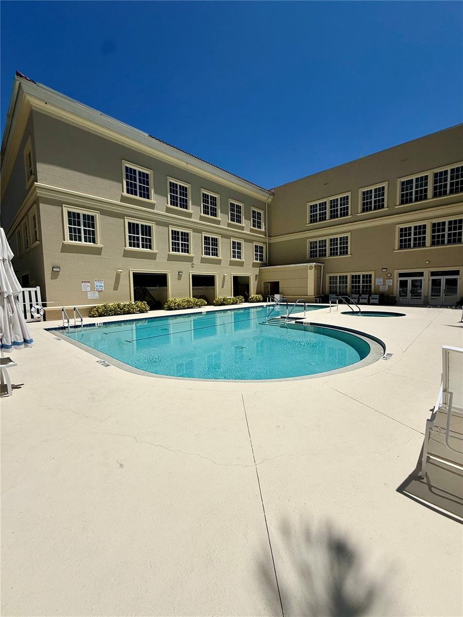 Image 6 of 31 For 3730 Cadbury Circle 528