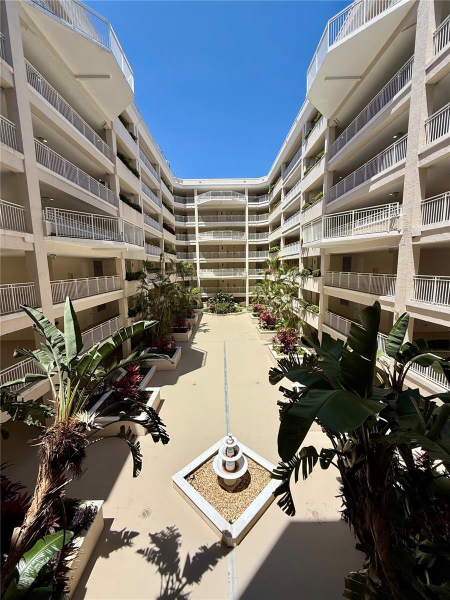 Image 8 of 31 For 3730 Cadbury Circle 528