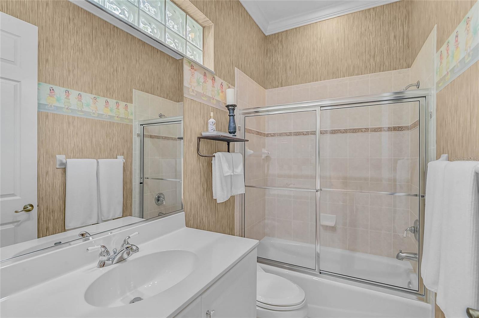 Image 31 of 60 For 4360 Via Del Santi