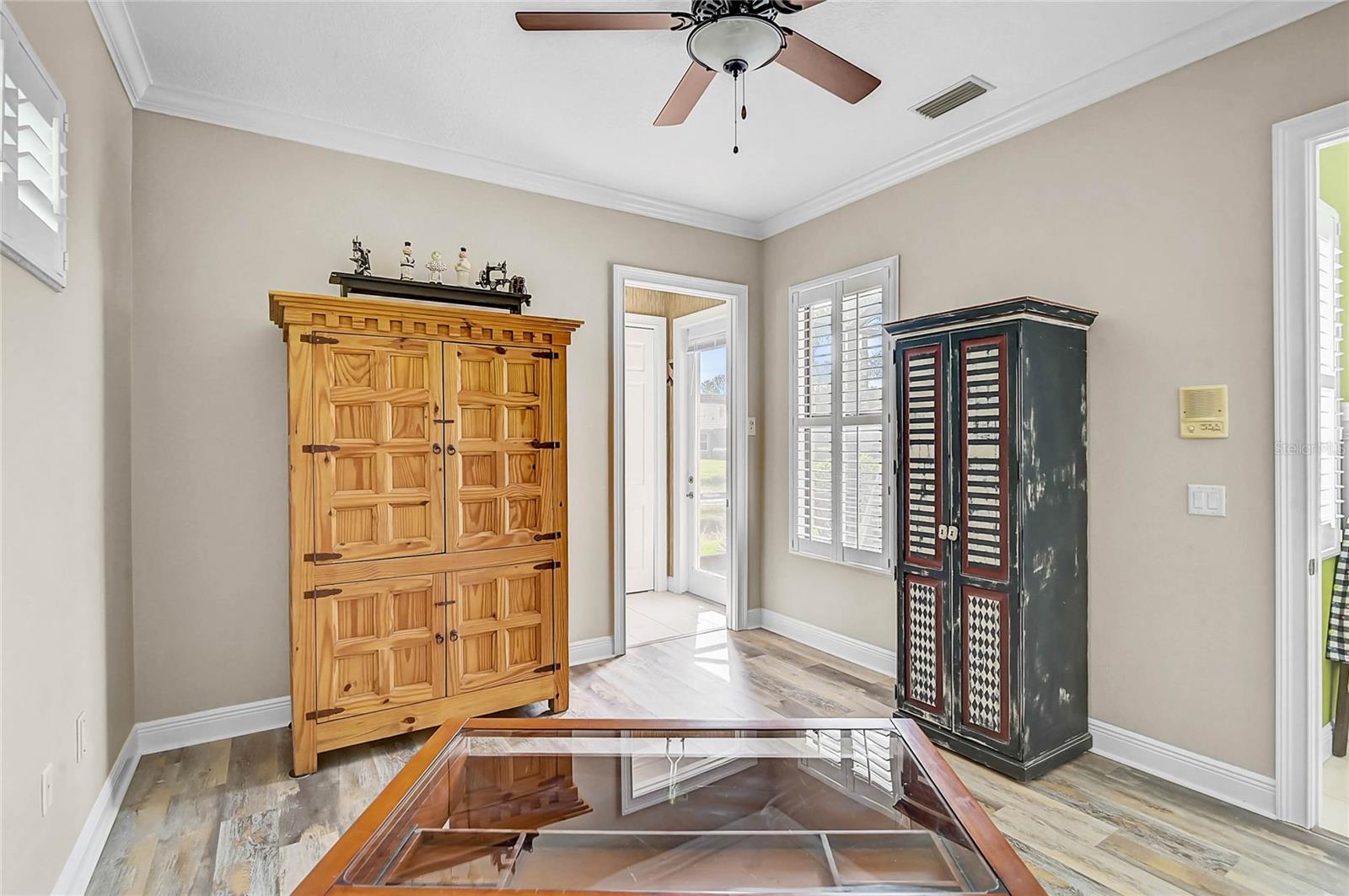 Image 33 of 60 For 4360 Via Del Santi