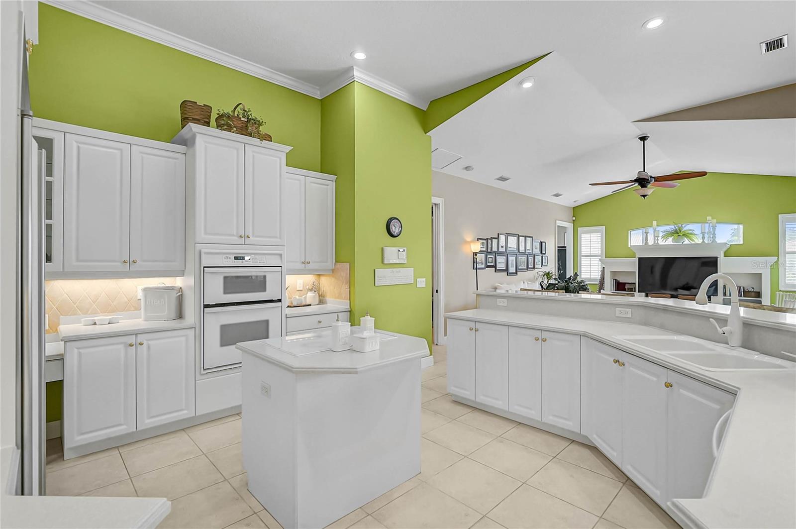 Image 8 of 60 For 4360 Via Del Santi