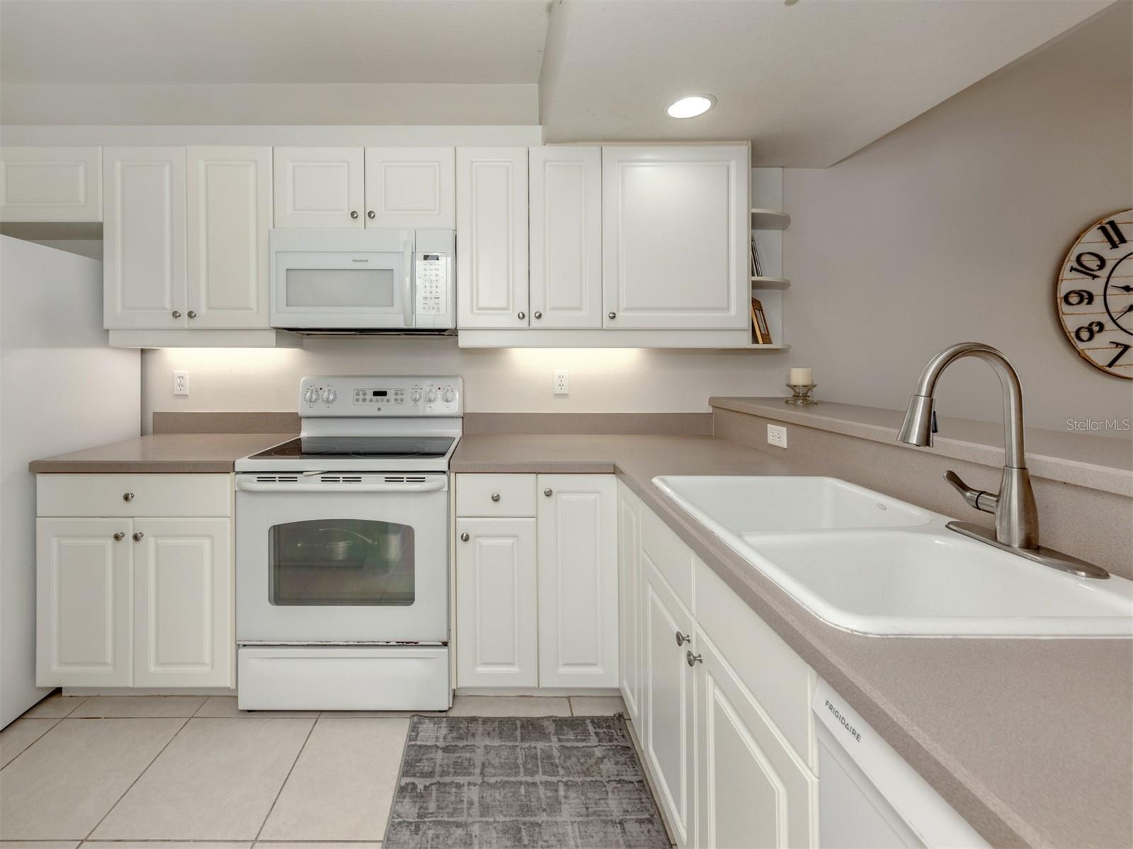 Image 15 of 49 For 891 Norwalk Drive # 105