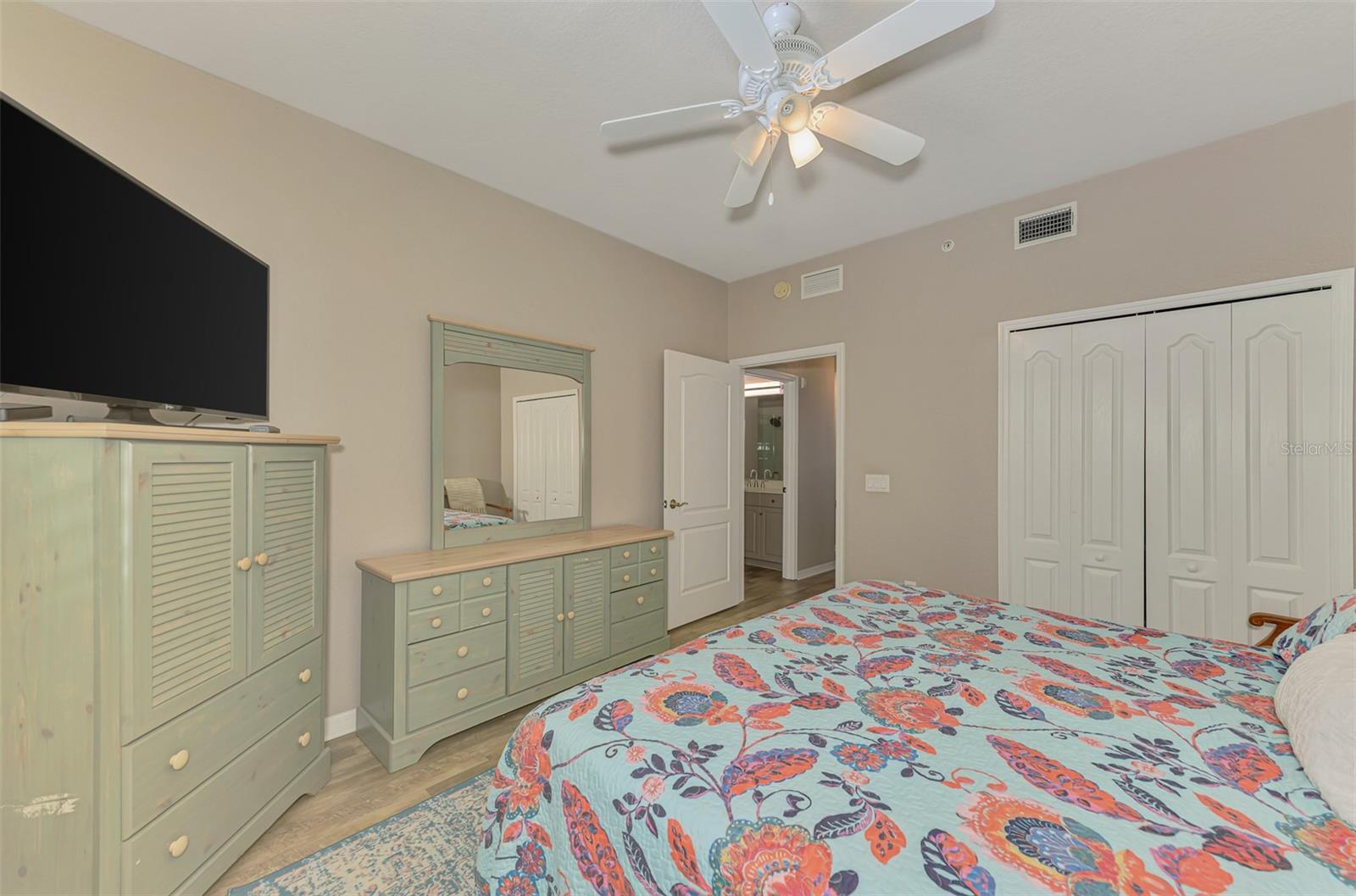 Image 42 of 72 For 900 San Lino Circle # 910