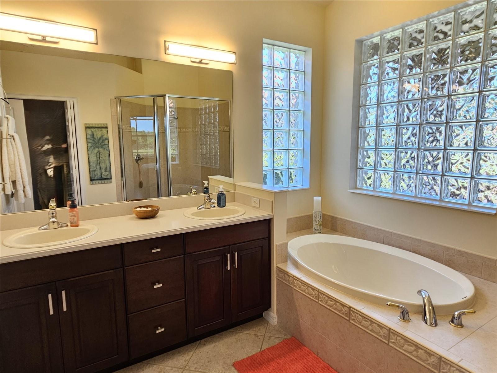 Image 27 of 37 For 133 Treviso Court