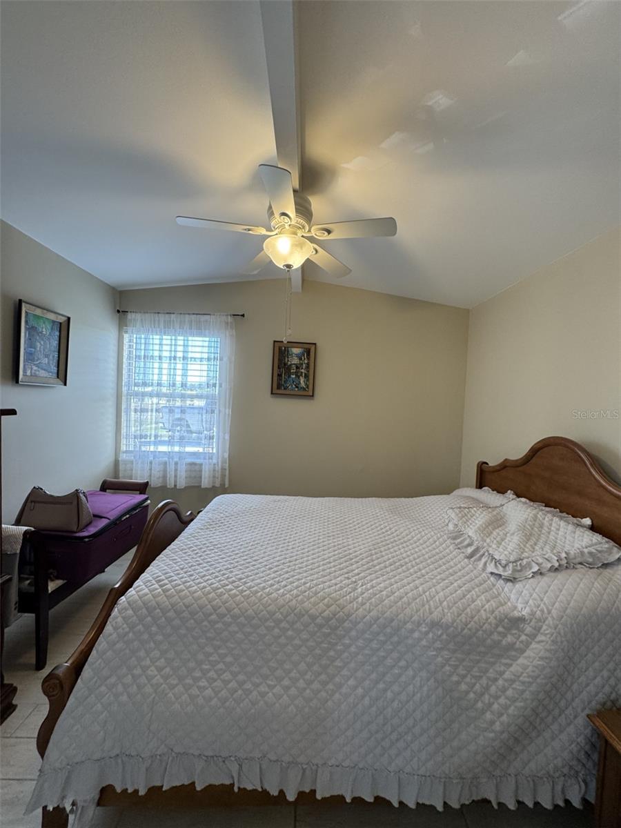 Image 4 of 13 For 5277 Grobe Street