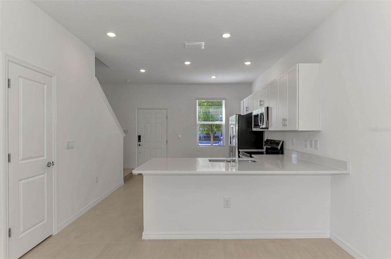 Image 10 of 48 For 8540 Daybreak Street