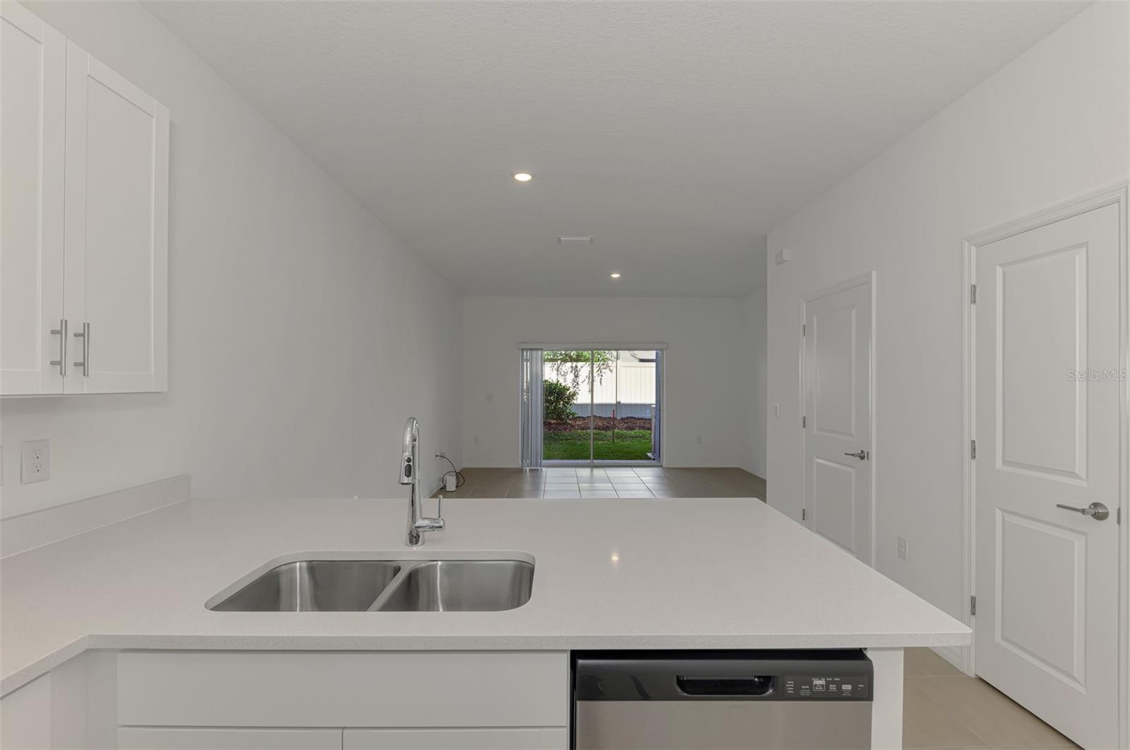 Image 13 of 48 For 8540 Daybreak Street
