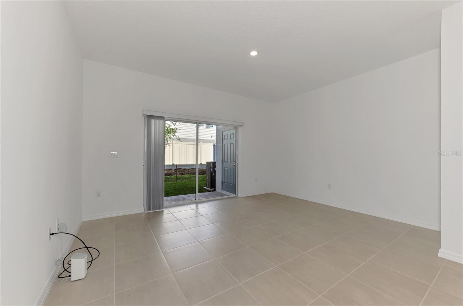 Image 17 of 48 For 8540 Daybreak Street