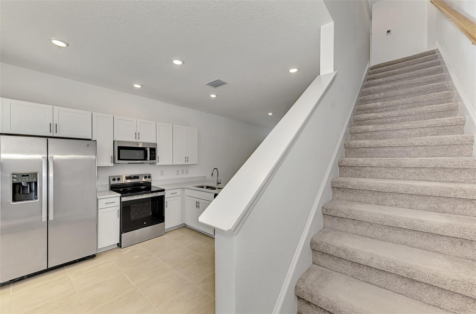 Image 21 of 48 For 8540 Daybreak Street