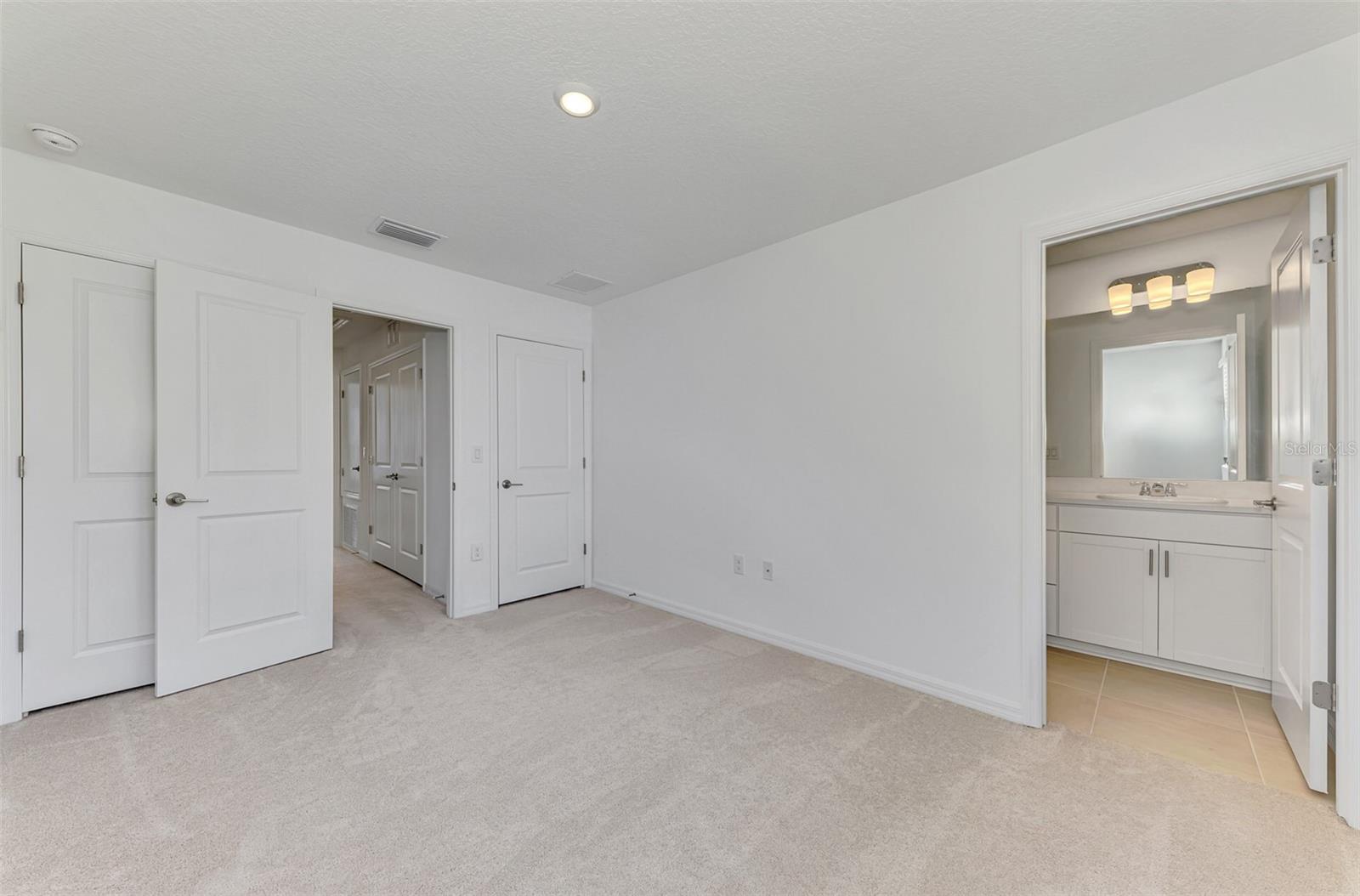 Image 29 of 48 For 8540 Daybreak Street