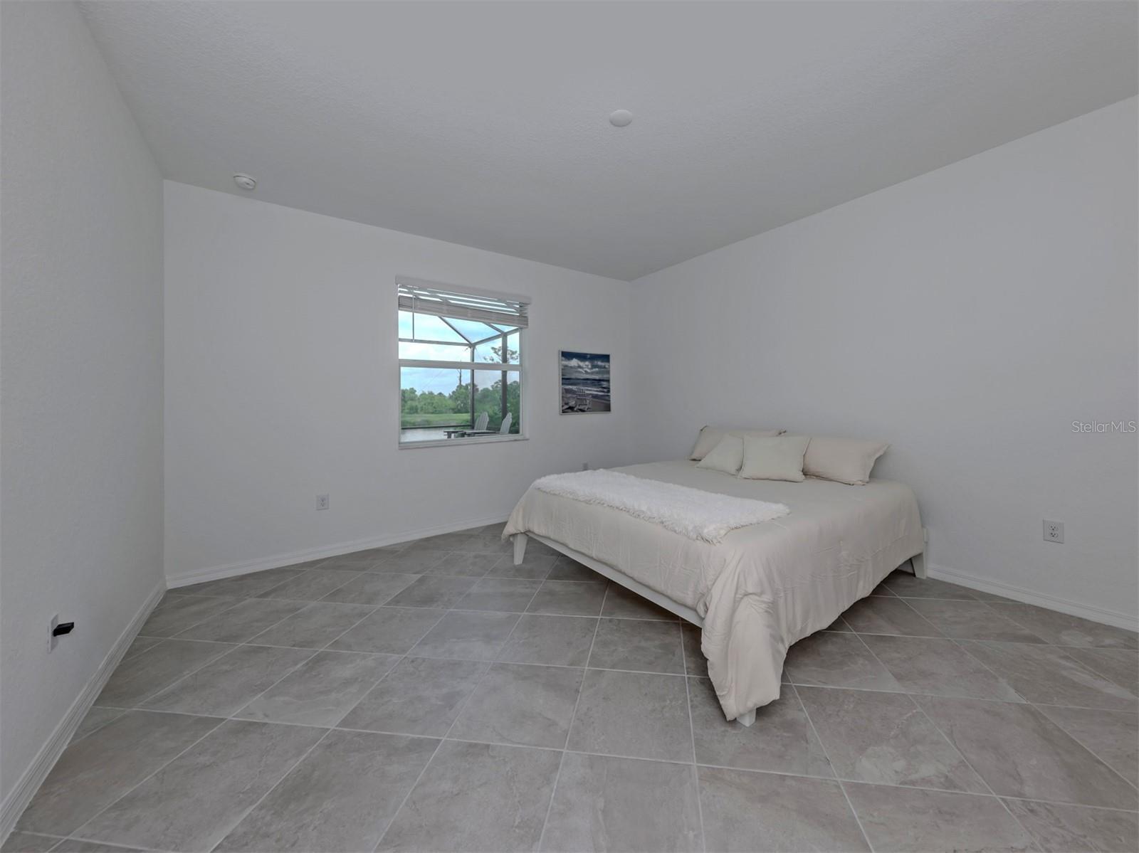 Image 12 of 98 For 11088 Pinot Drive