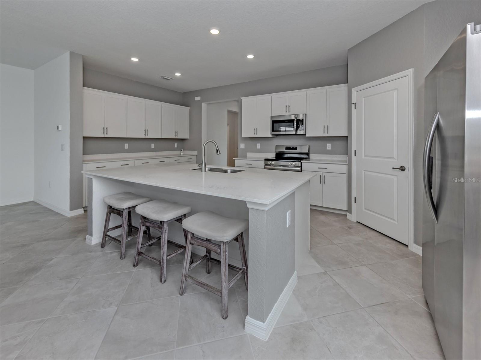 Image 18 of 98 For 11088 Pinot Drive