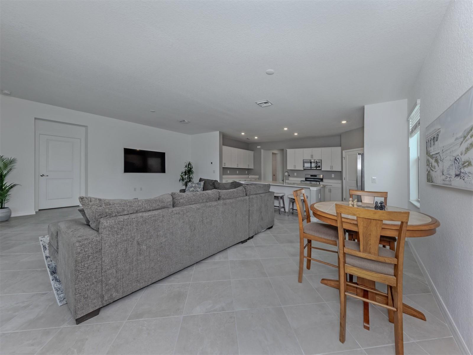 Image 22 of 98 For 11088 Pinot Drive