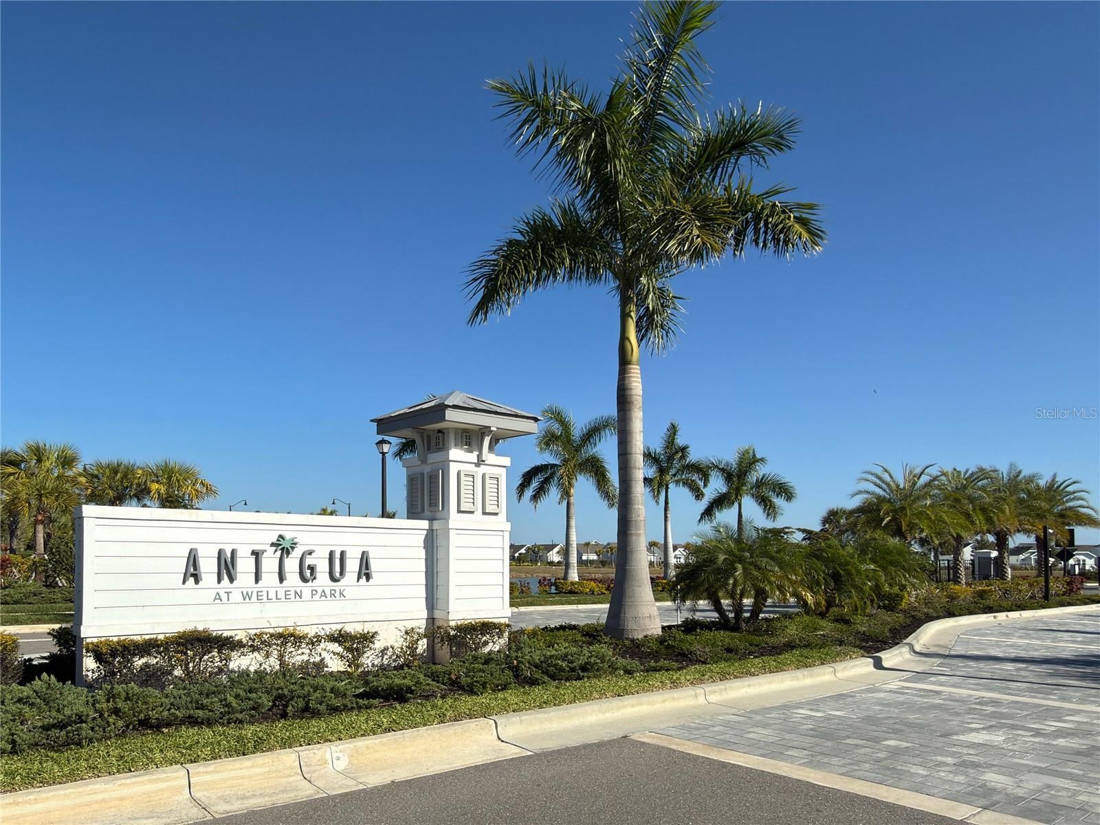 Image 8 of 98 For 11088 Pinot Drive