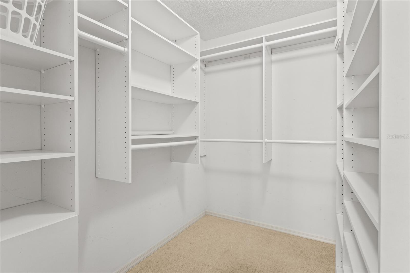 Image 35 of 76 For 138 Southampton Place S # 357