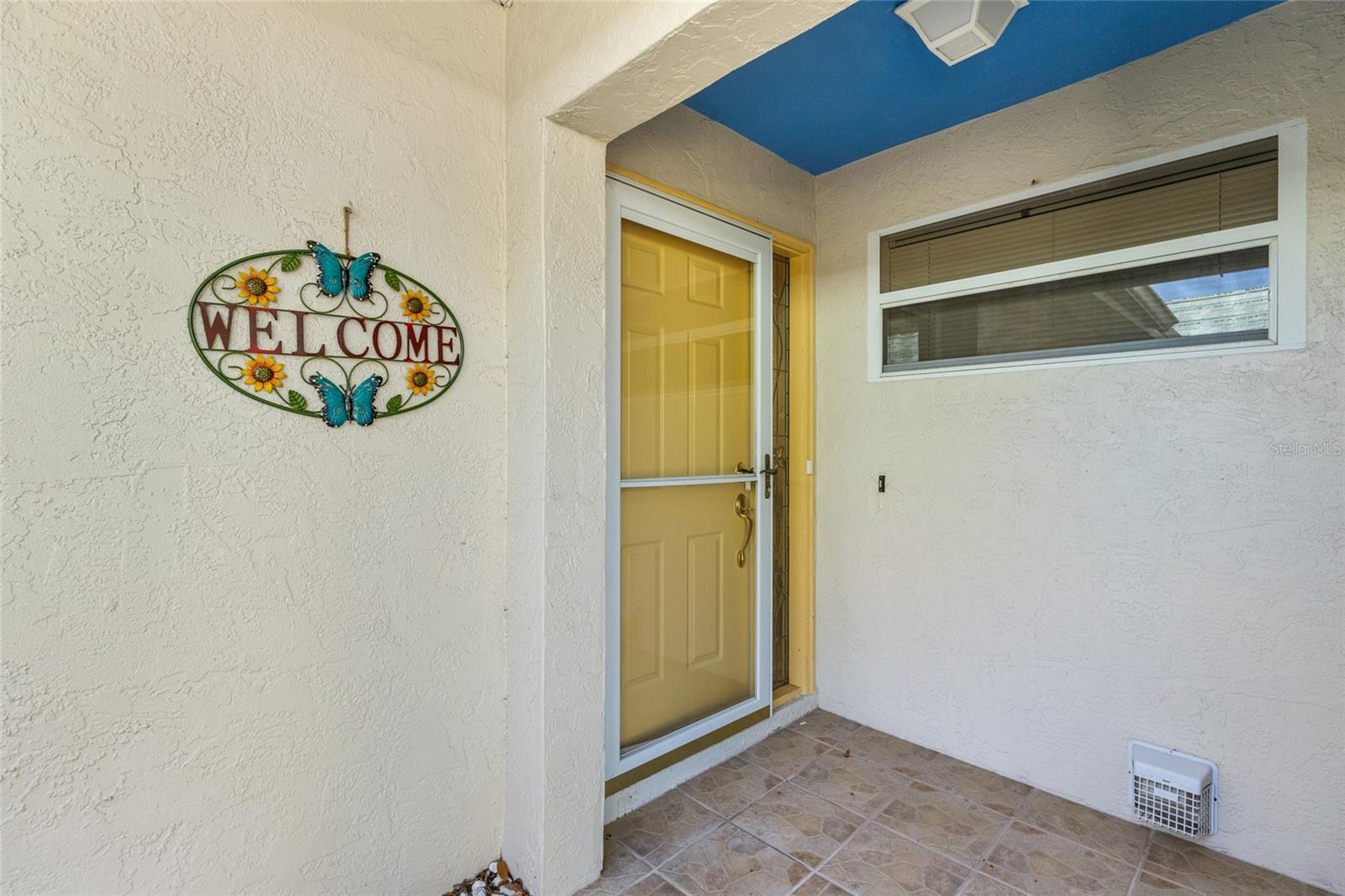 Image 58 of 76 For 138 Southampton Place S # 357