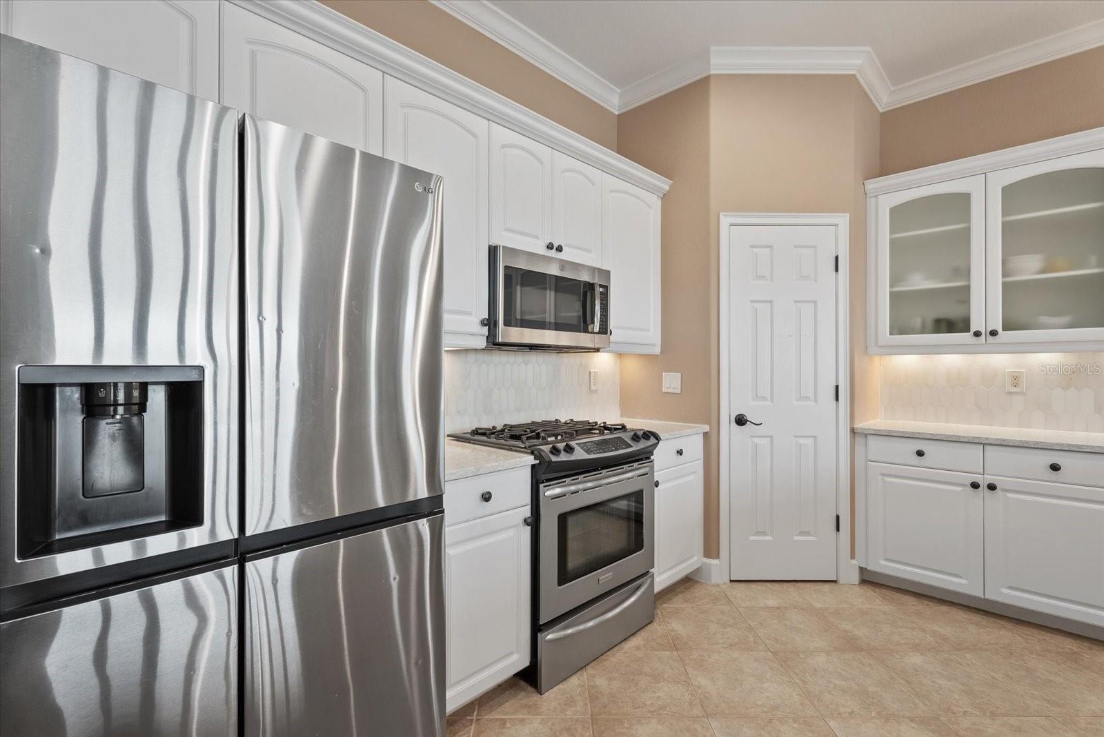 Image 14 of 76 For 229 Montelluna Drive