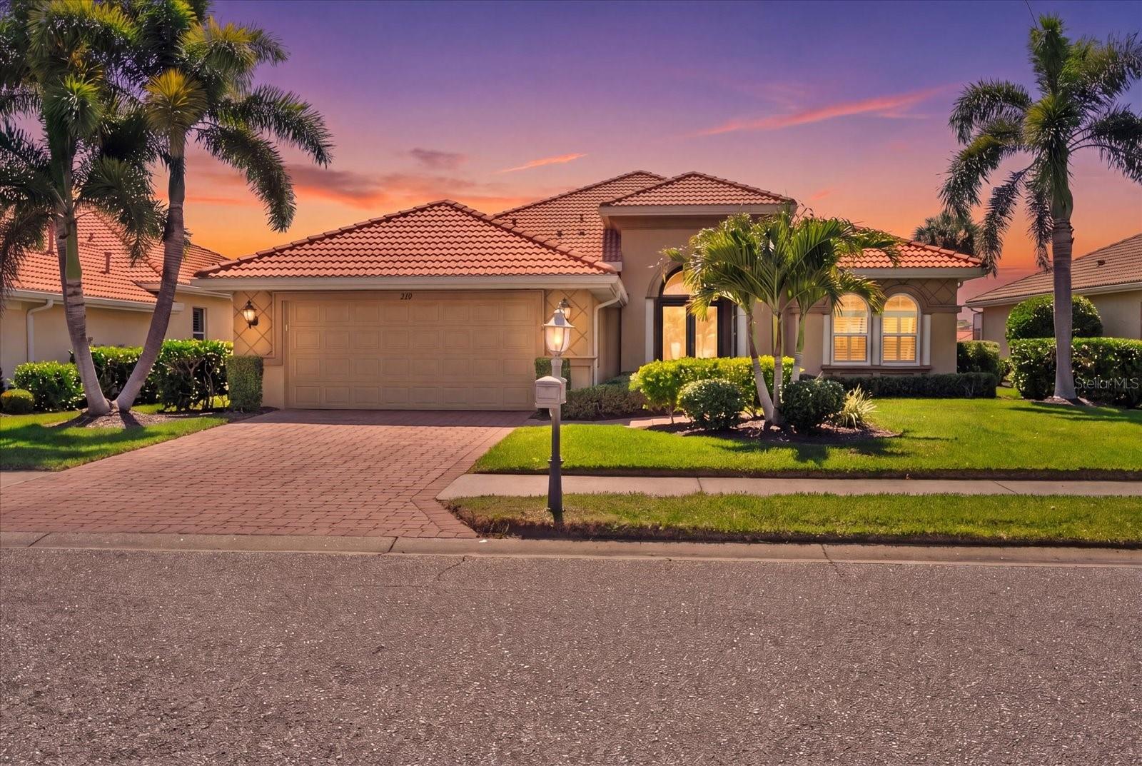 Image 50 of 76 For 229 Montelluna Drive