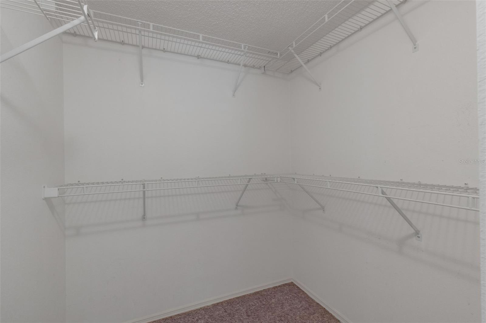 Image 26 of 37 For 528 Venice Avenue # 1