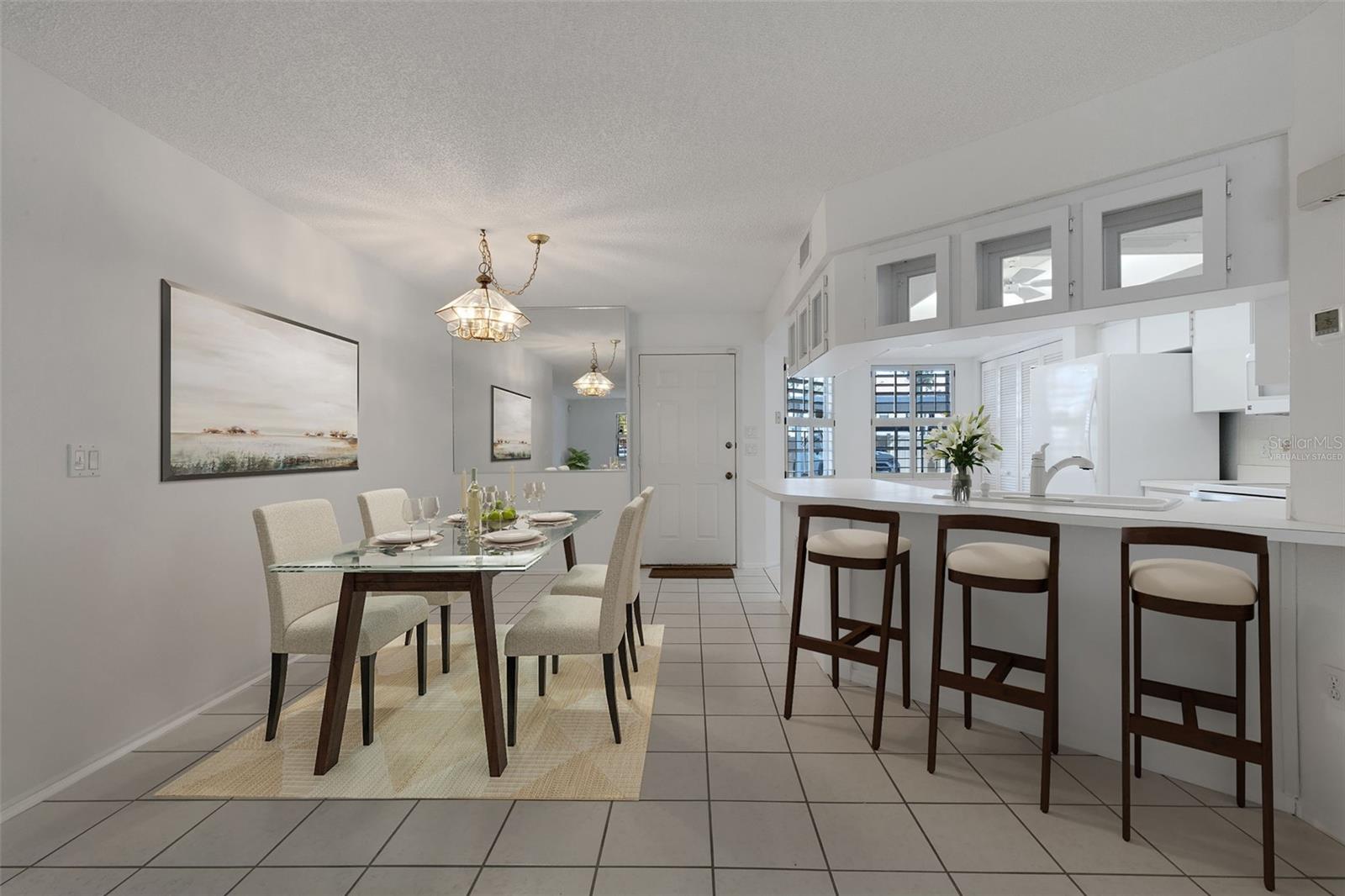 Image 3 of 37 For 528 Venice Avenue # 1