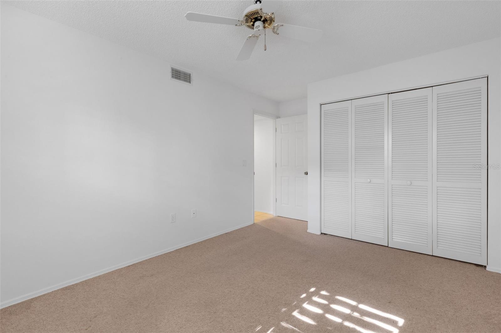 Image 30 of 37 For 528 Venice Avenue # 1