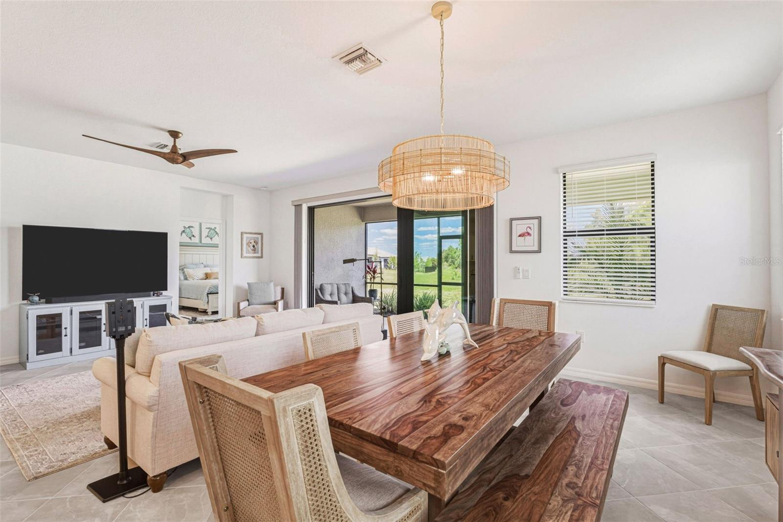 Image 12 of 54 For 17090 Luminous Avenue