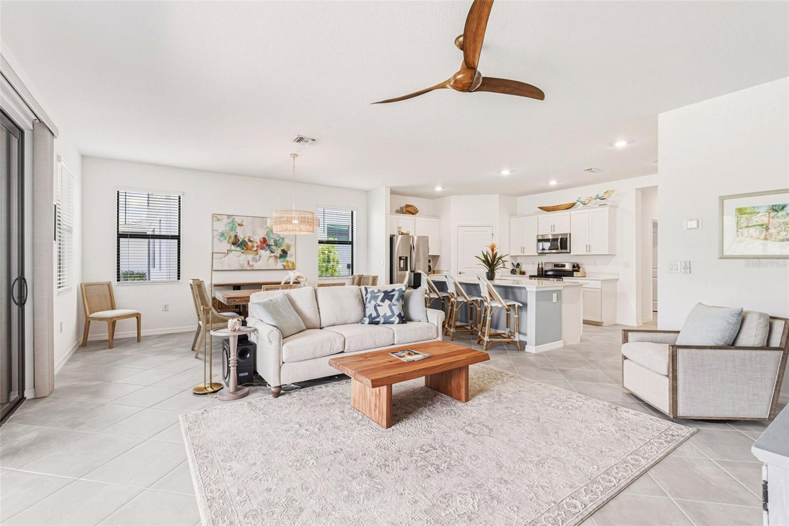 Image 16 of 54 For 17090 Luminous Avenue