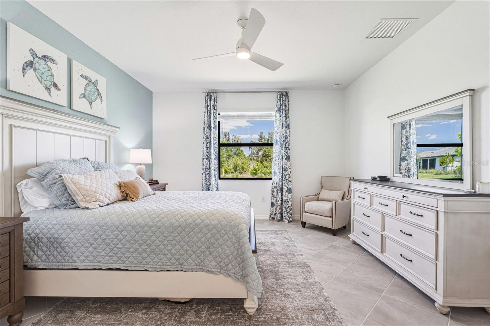 Image 19 of 54 For 17090 Luminous Avenue