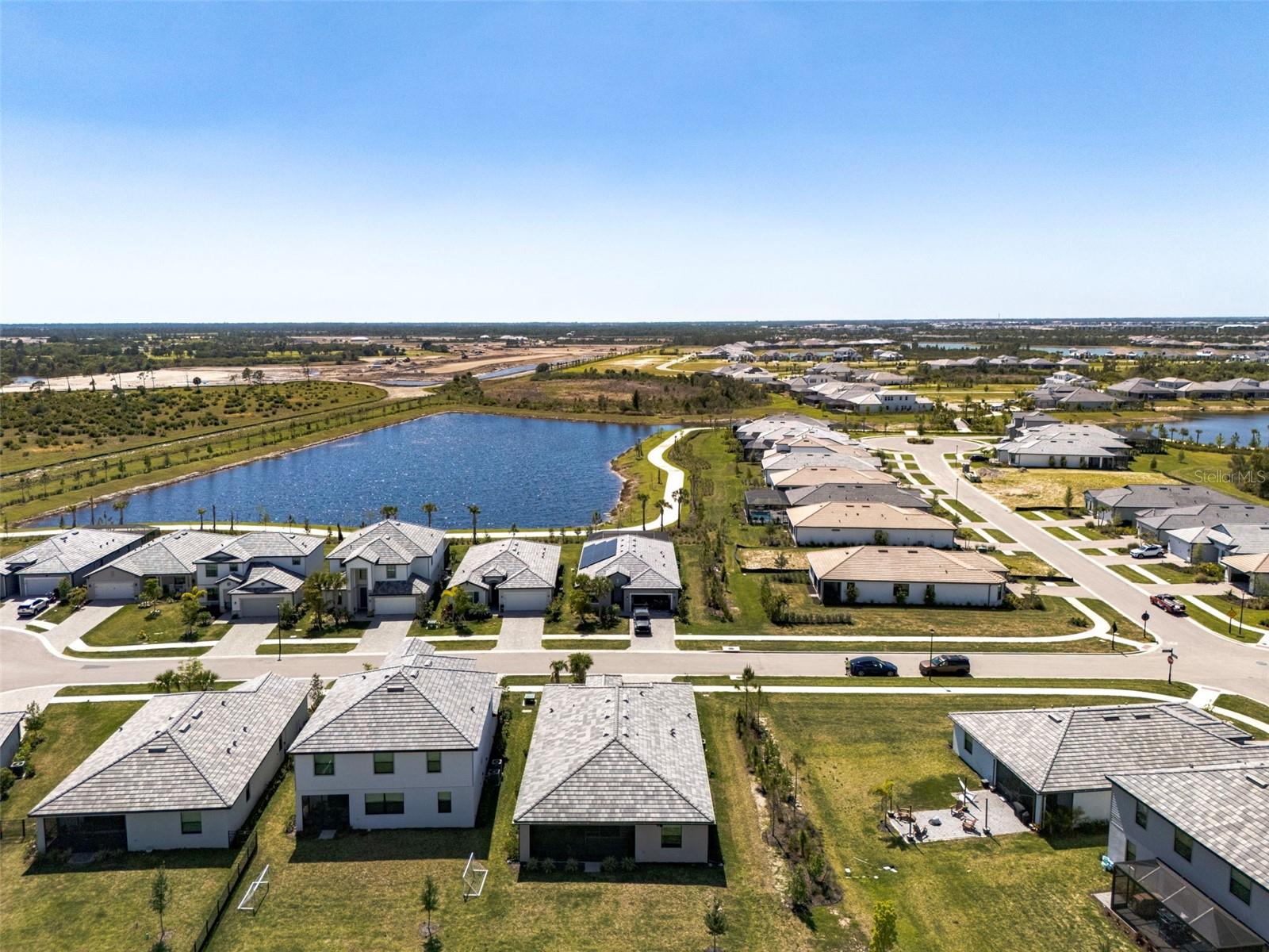 Image 41 of 54 For 17090 Luminous Avenue