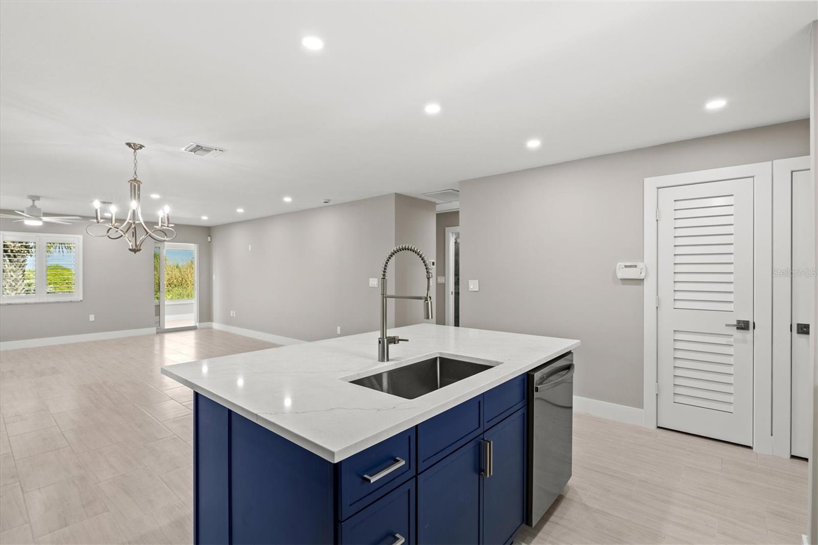 Image 10 of 78 For 1200 Tarpon Center Drive 1