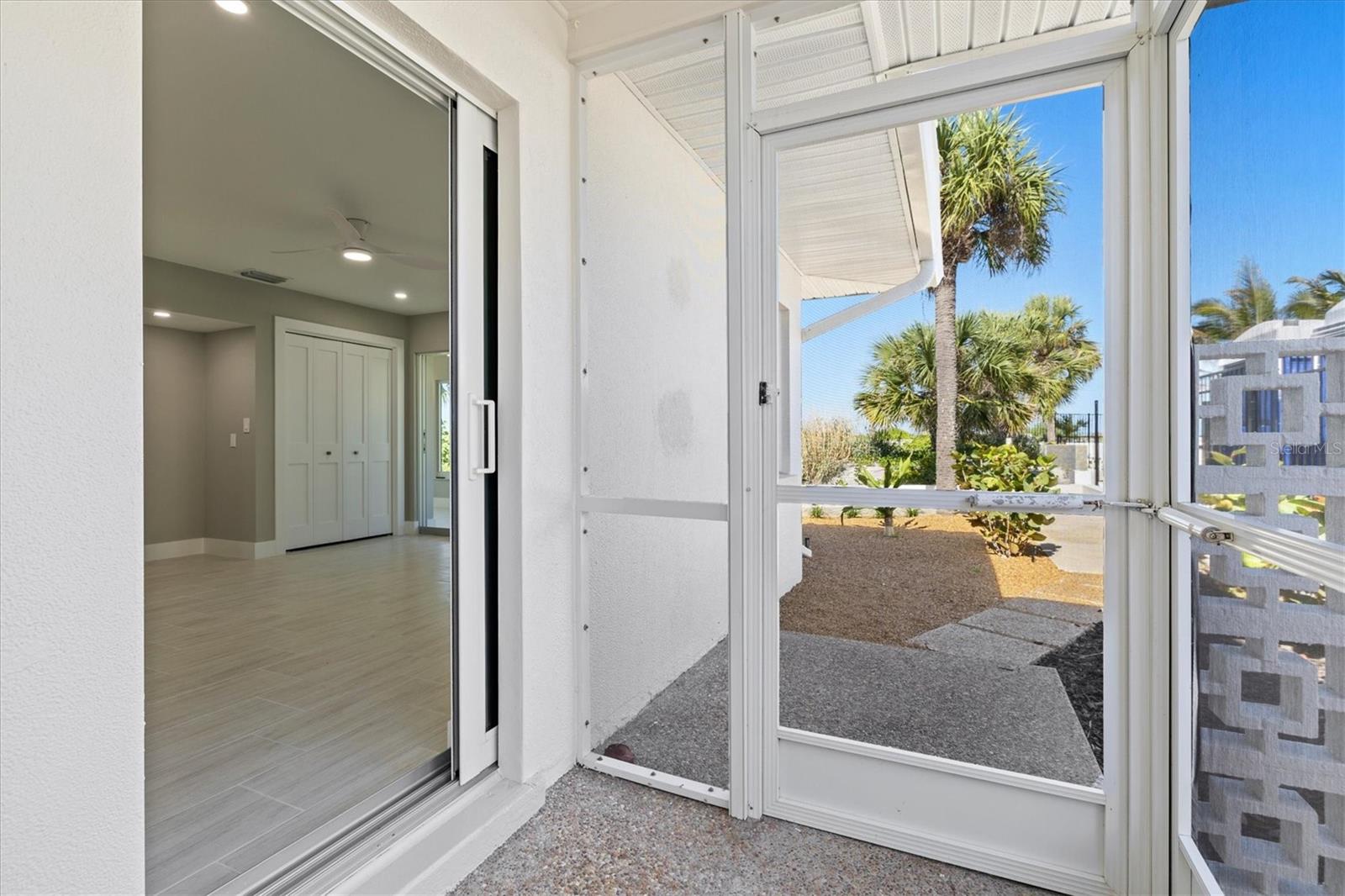 Image 37 of 78 For 1200 Tarpon Center Drive 1