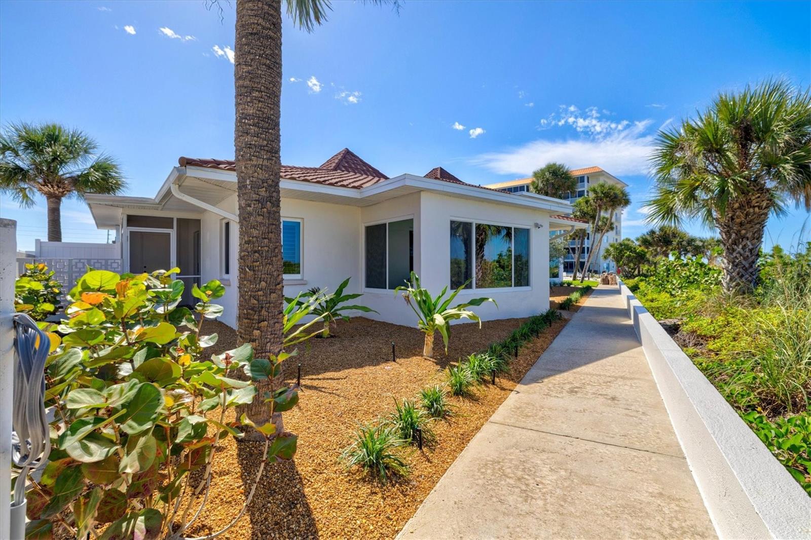 Image 39 of 78 For 1200 Tarpon Center Drive 1