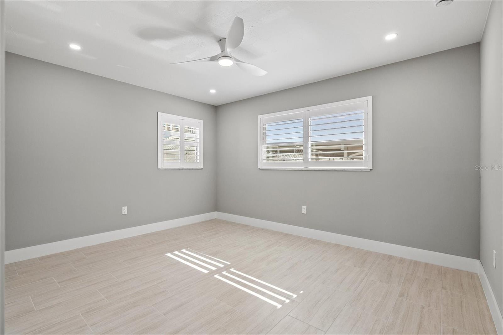 Image 42 of 78 For 1200 Tarpon Center Drive 1