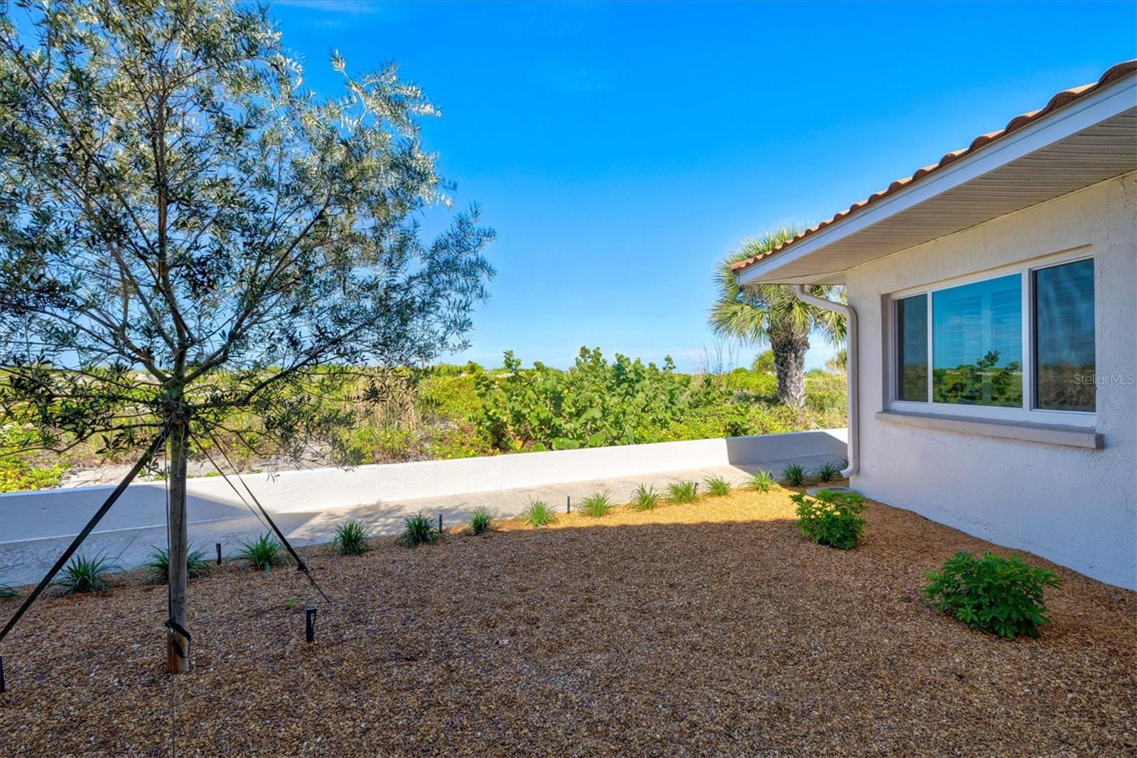 Image 50 of 78 For 1200 Tarpon Center Drive 1