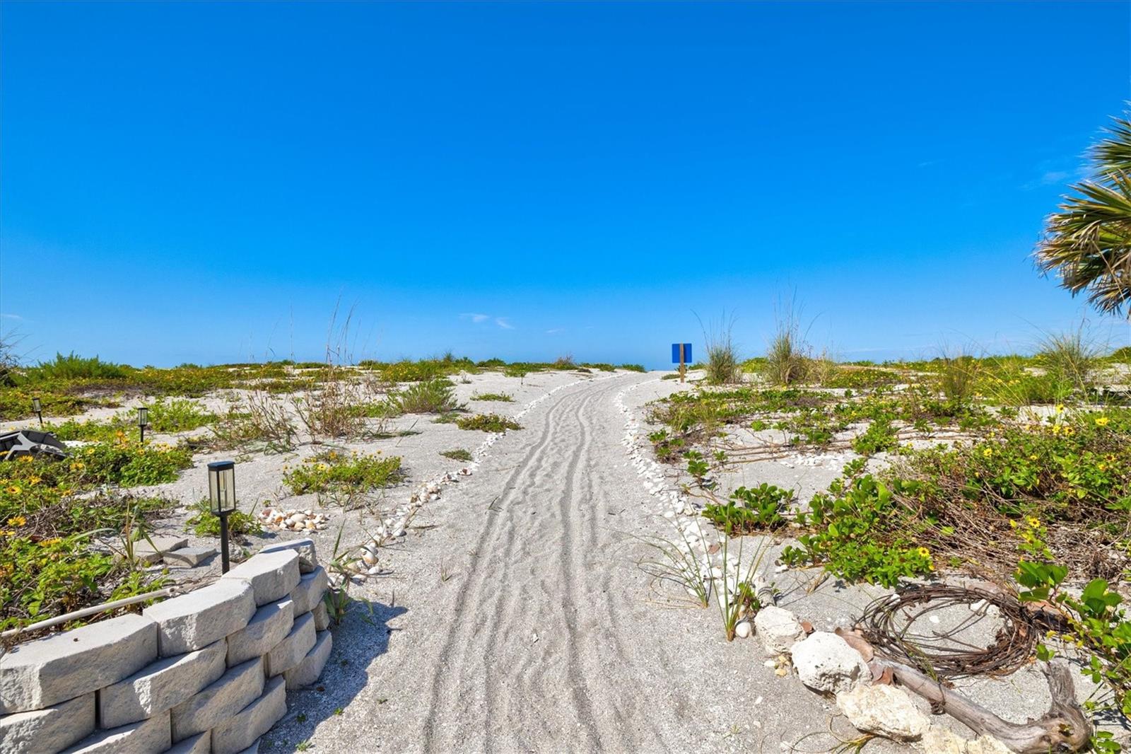 Image 56 of 78 For 1200 Tarpon Center Drive 1