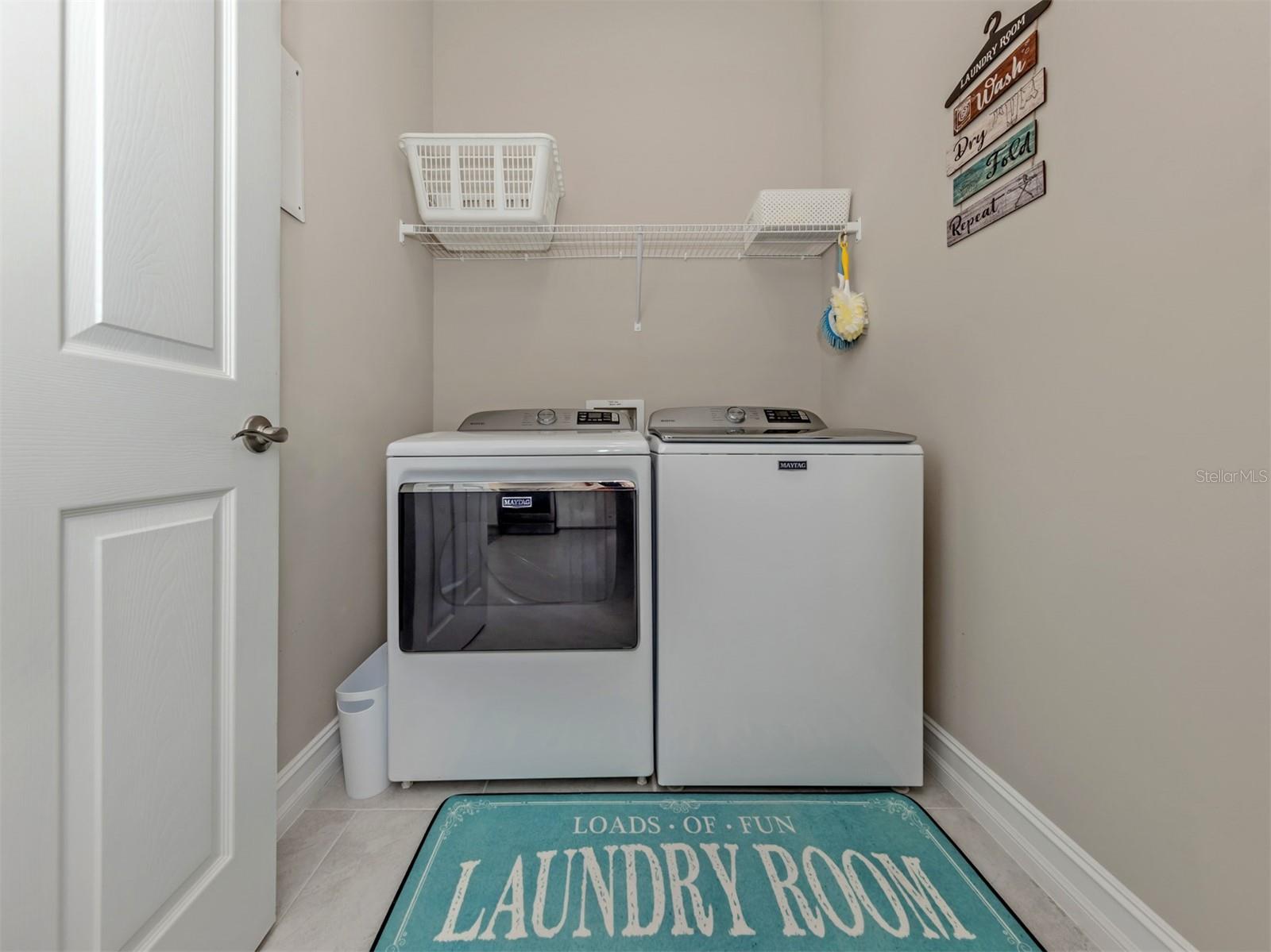 Listing photo id 22 for 749 Ibiza Loop