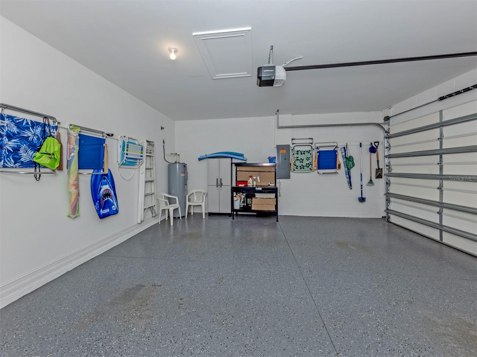 Listing photo id 26 for 749 Ibiza Loop