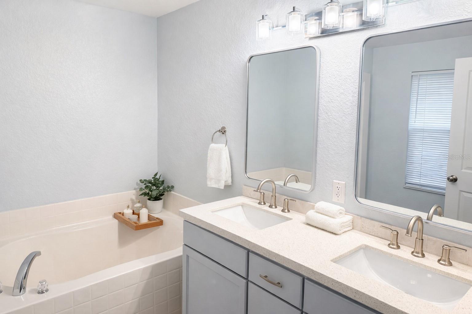 Image 4 of 6 For 1528 Koltenborn Road