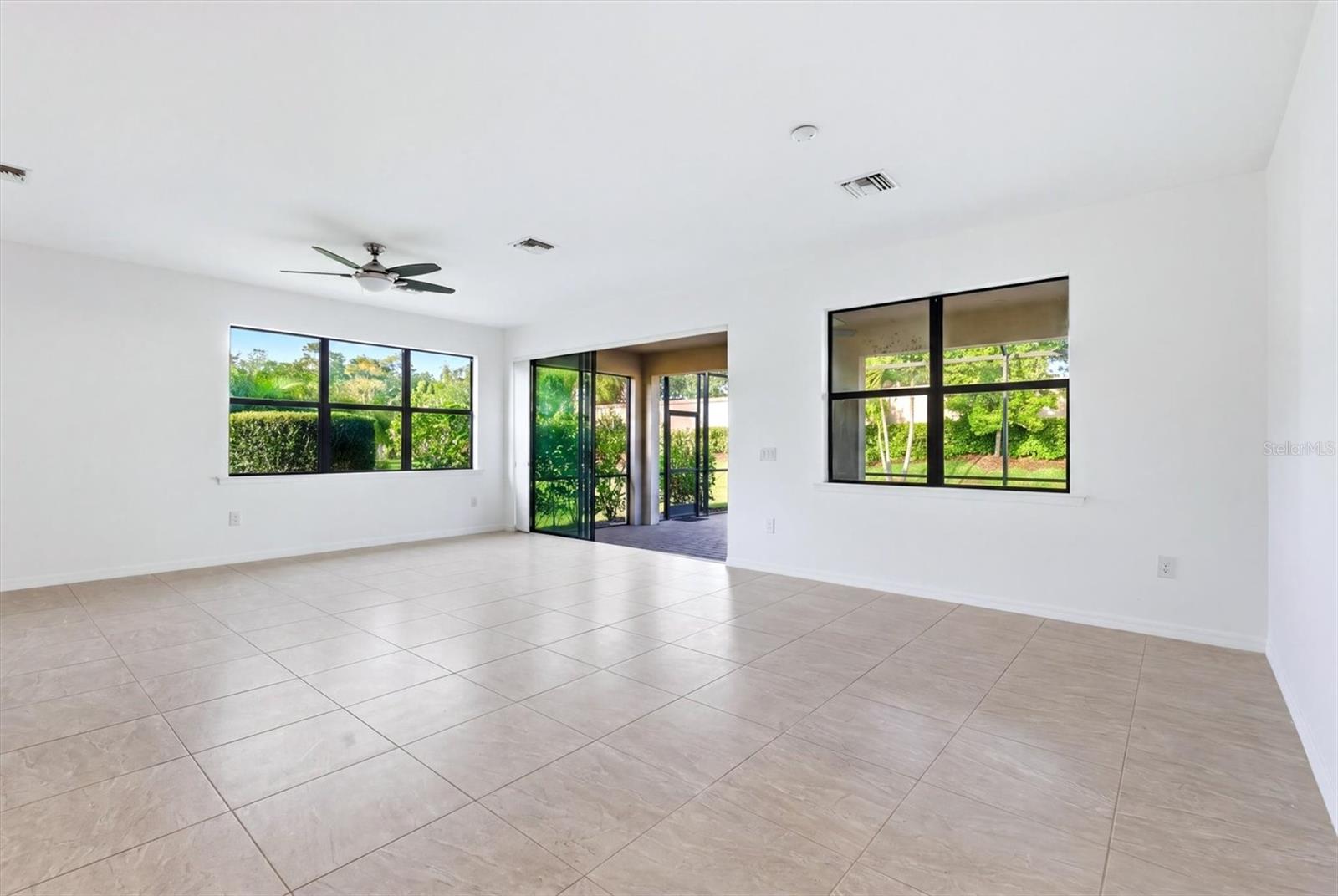 Image 27 of 45 For 11109 Sandhill Preserve Drive