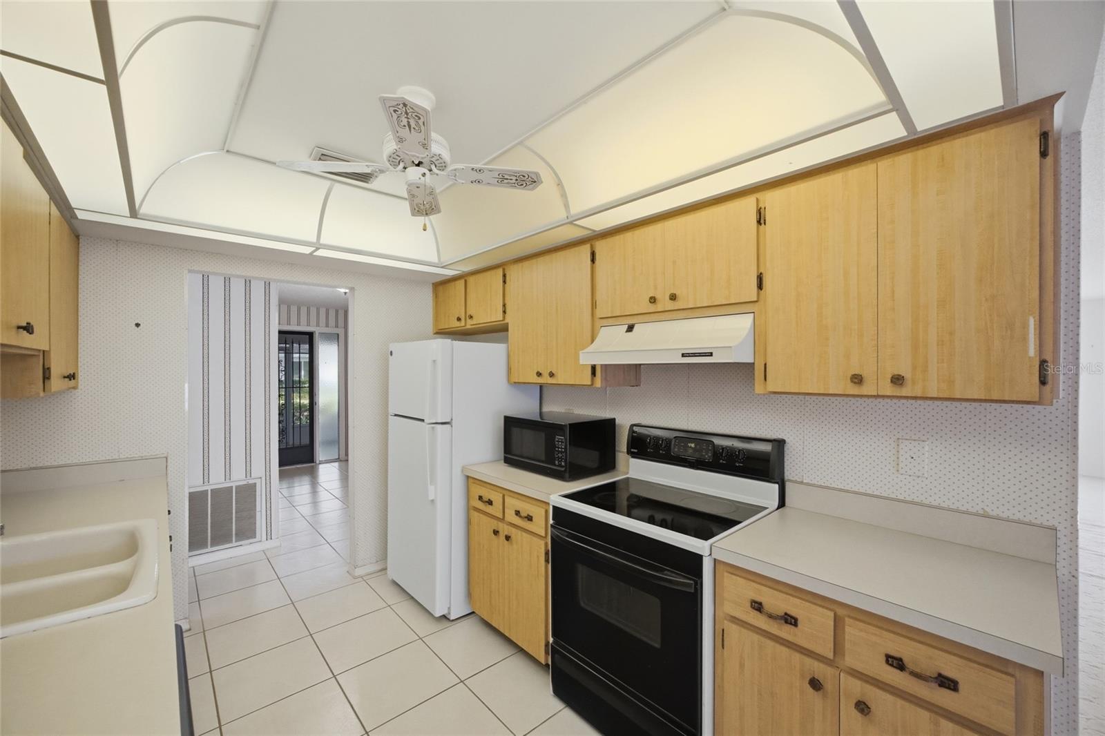 Image 11 of 41 For 2331 Lancaster Drive