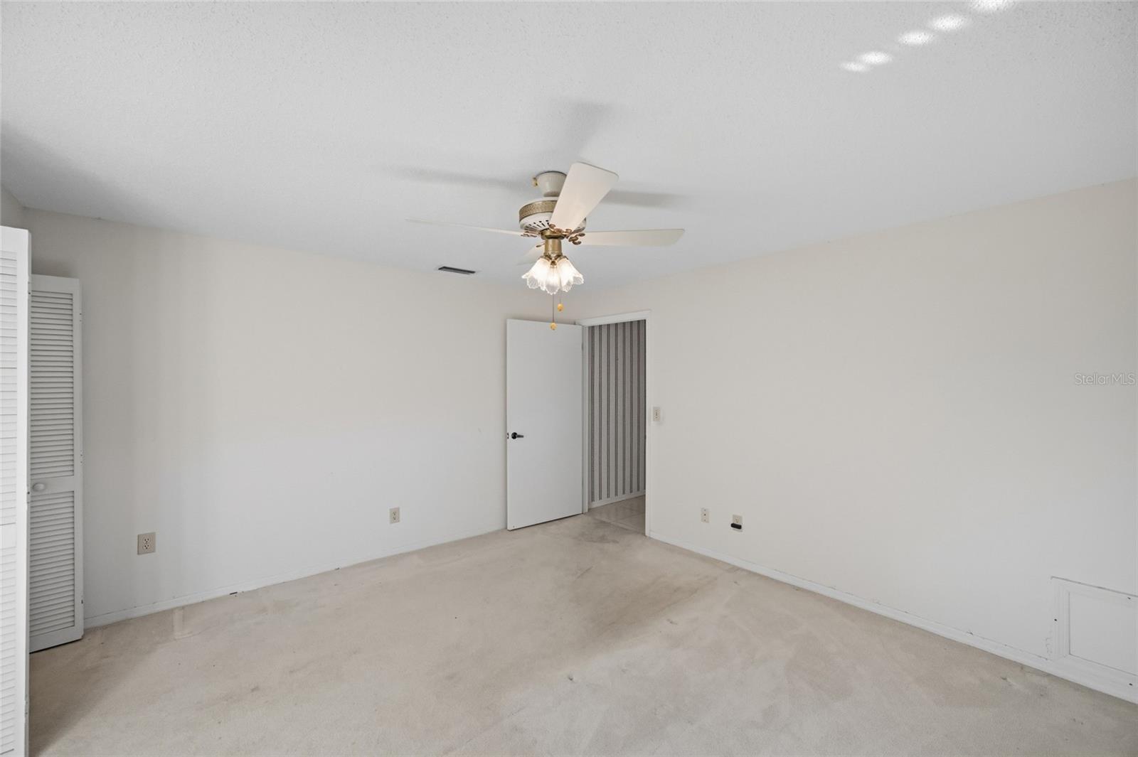 Image 21 of 41 For 2331 Lancaster Drive