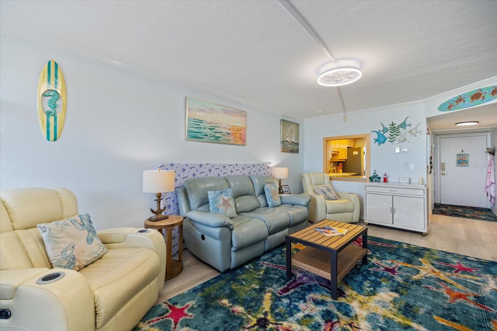 Image 14 of 36 For 1400 Tarpon Center Drive 204