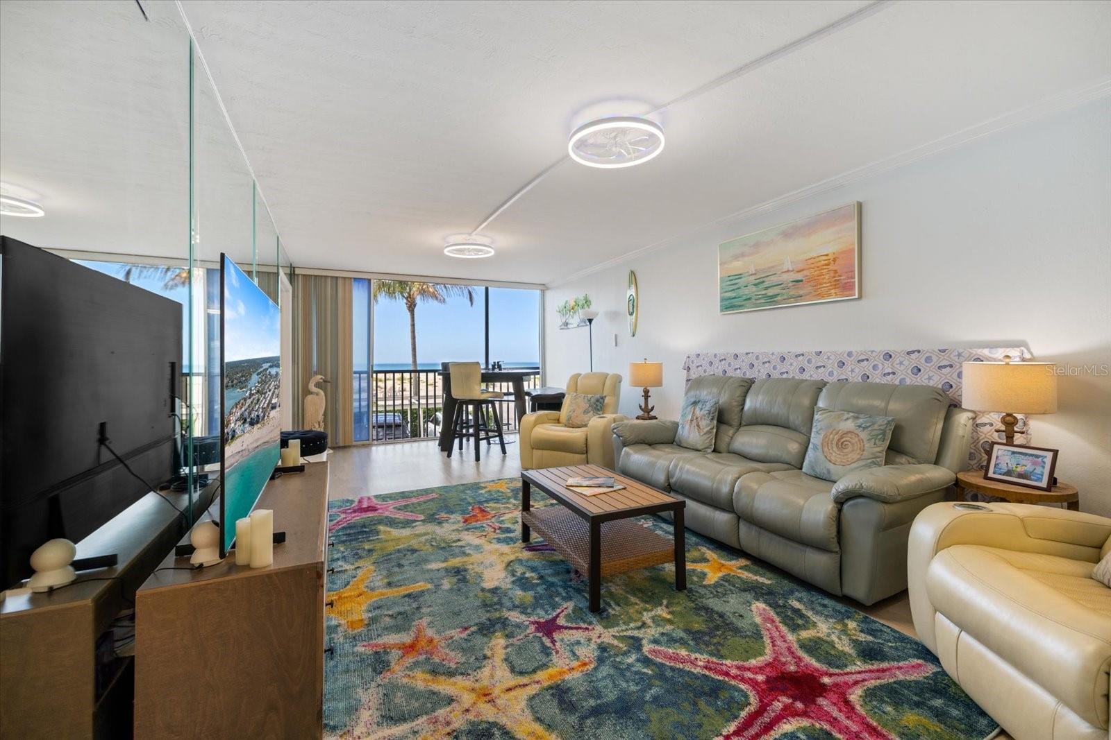 Image 17 of 36 For 1400 Tarpon Center Drive 204