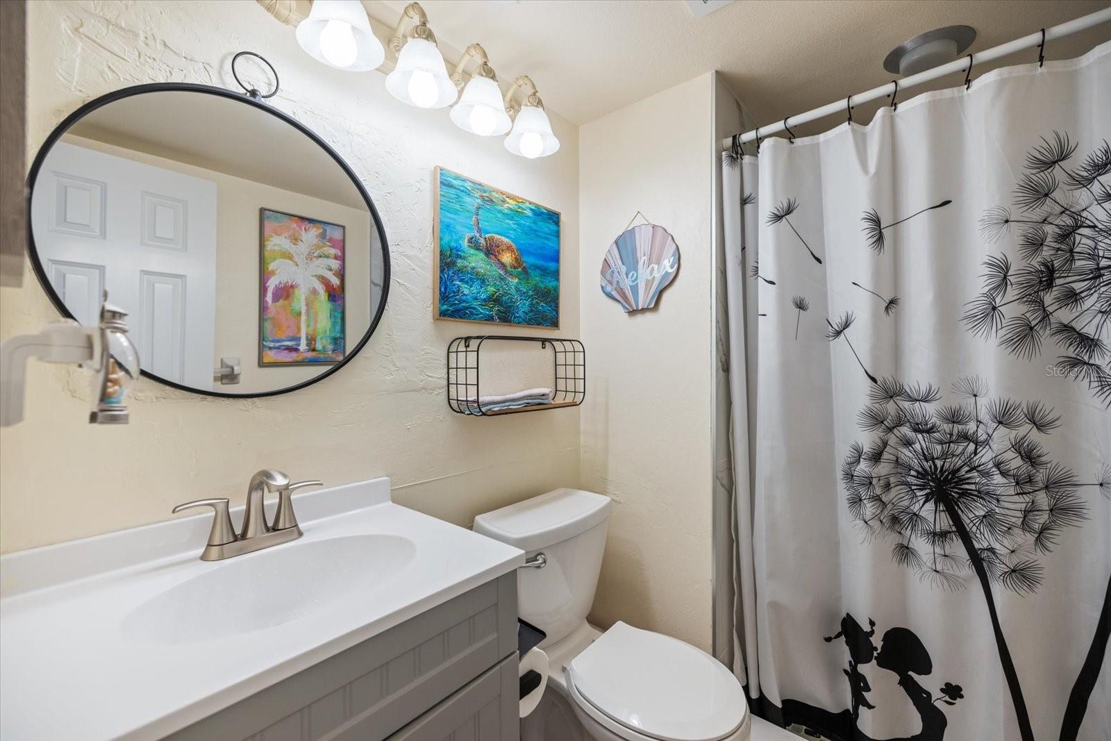 Image 23 of 36 For 1400 Tarpon Center Drive 204