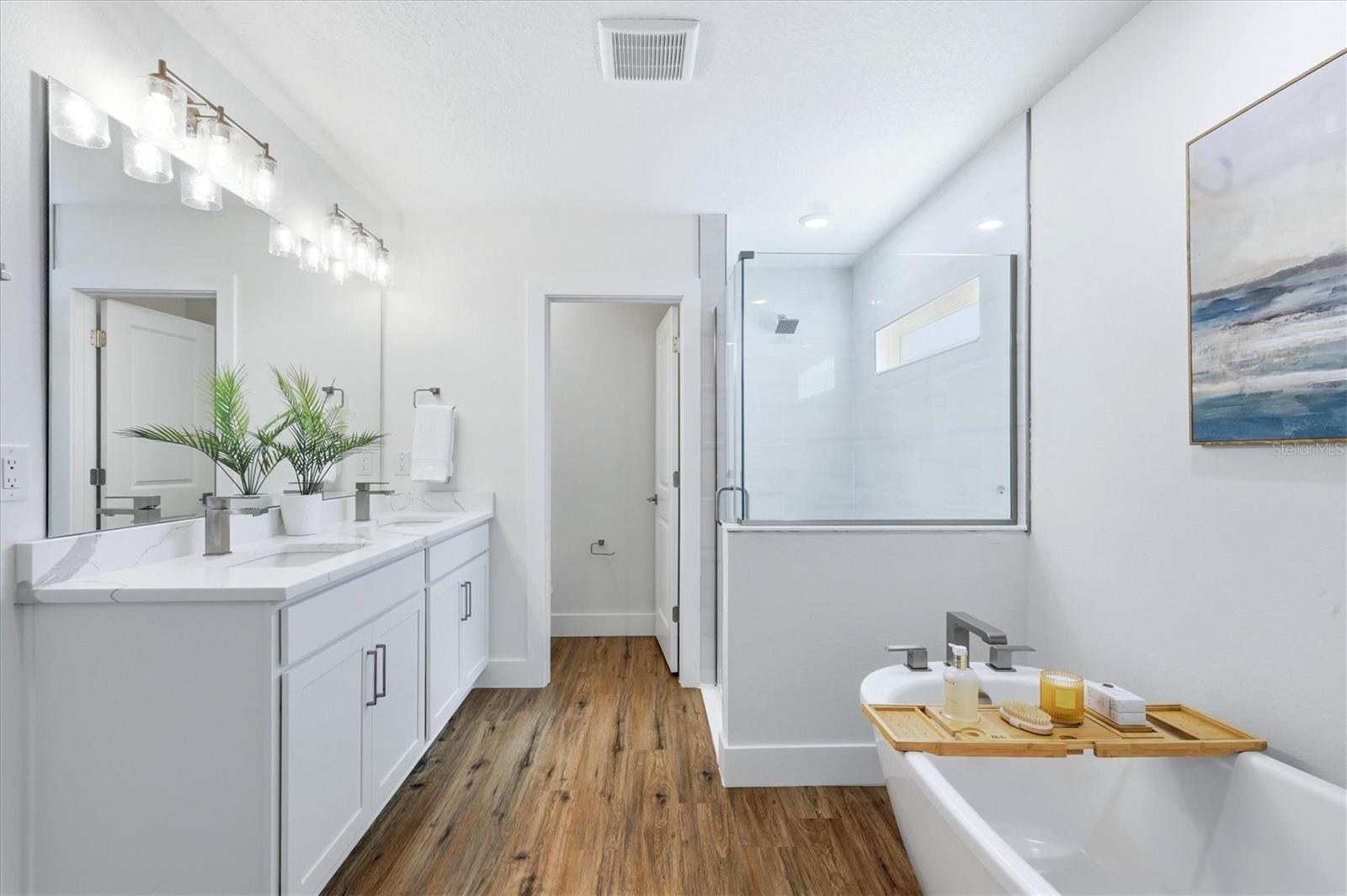 Image 17 of 45 For 12387 Minot Avenue