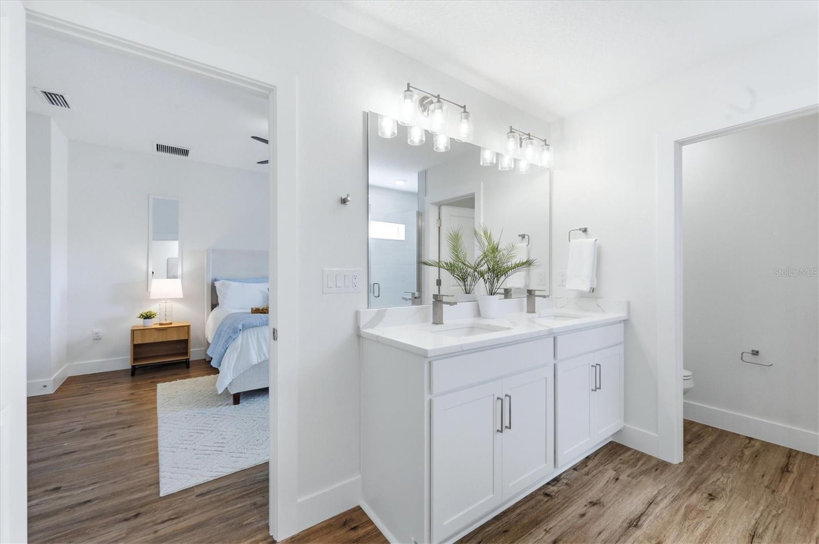 Image 18 of 45 For 12387 Minot Avenue