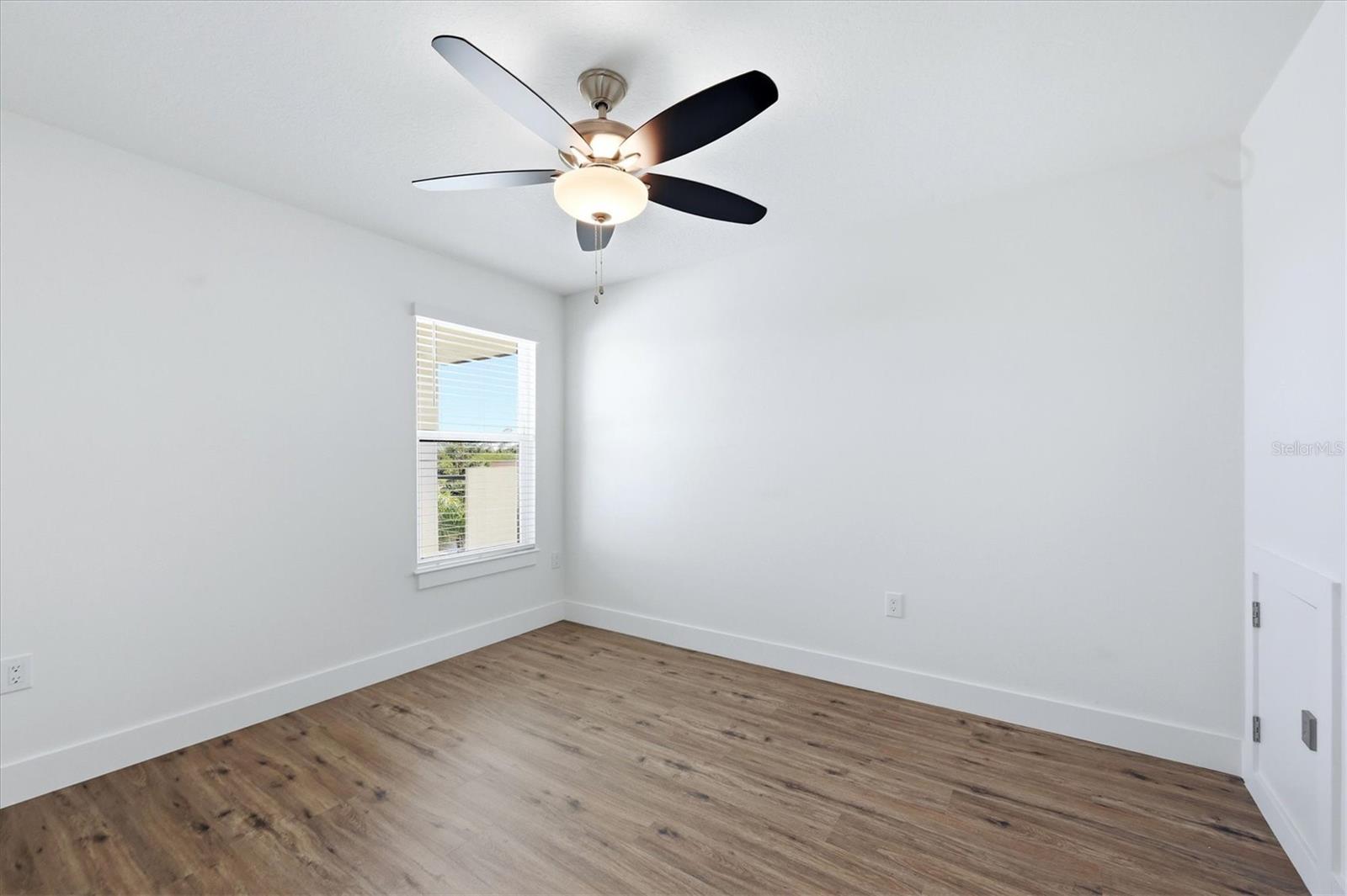 Image 24 of 45 For 12387 Minot Avenue