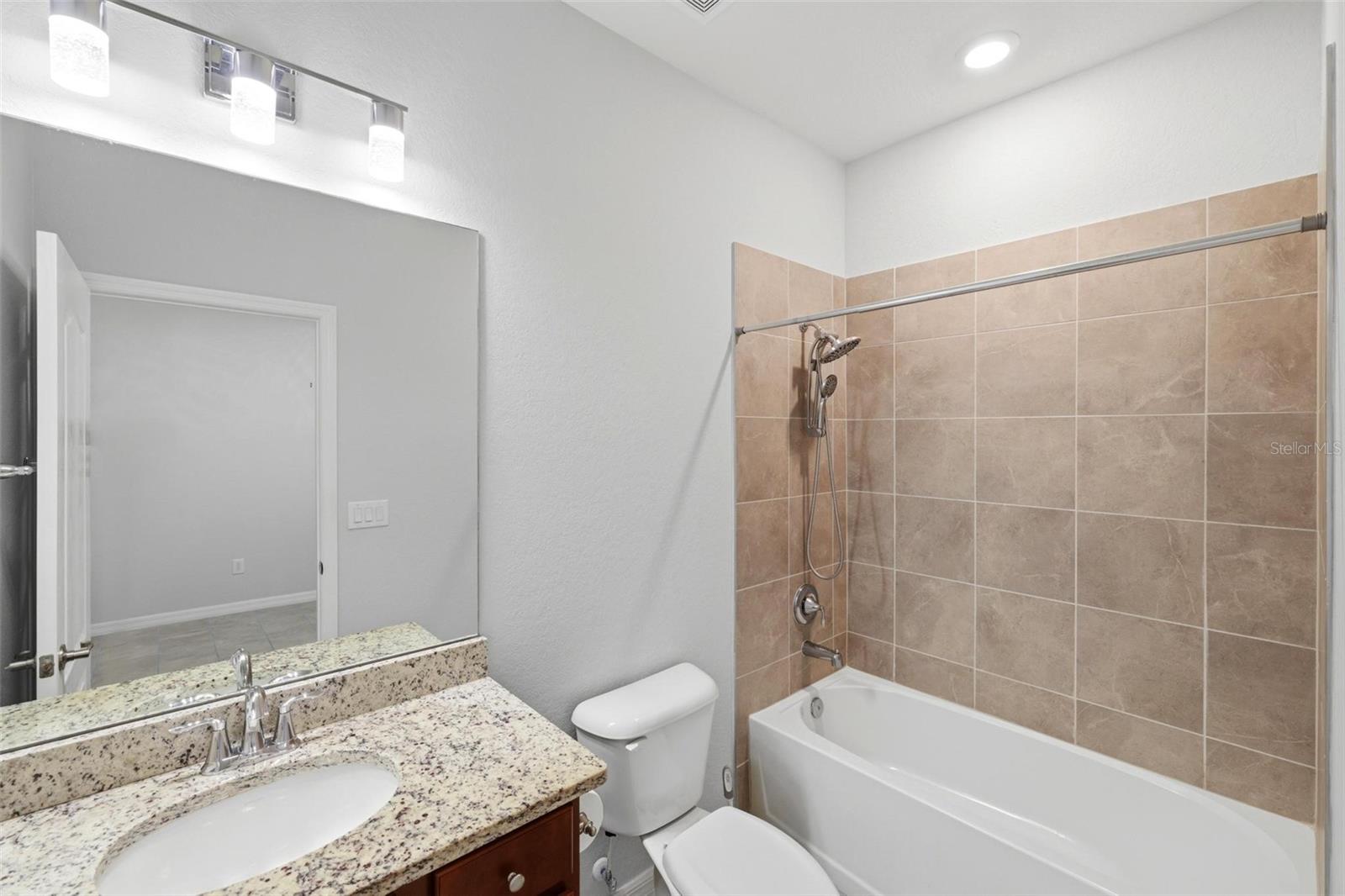 Image 31 of 73 For 10157 Colubrina Drive